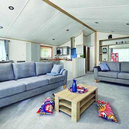 Newperran Holiday Park 뉴키 외부 사진