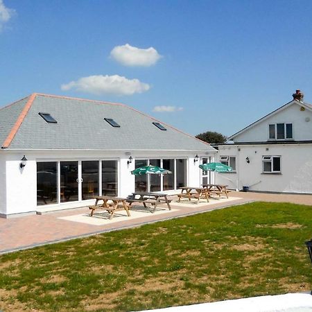 Newperran Holiday Park 뉴키 외부 사진