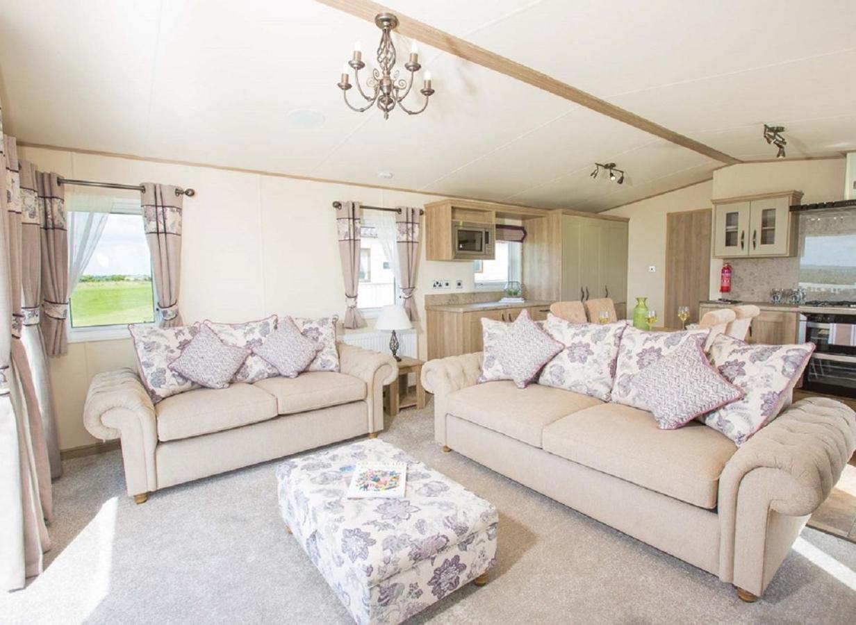 Newperran Holiday Park 뉴키 외부 사진