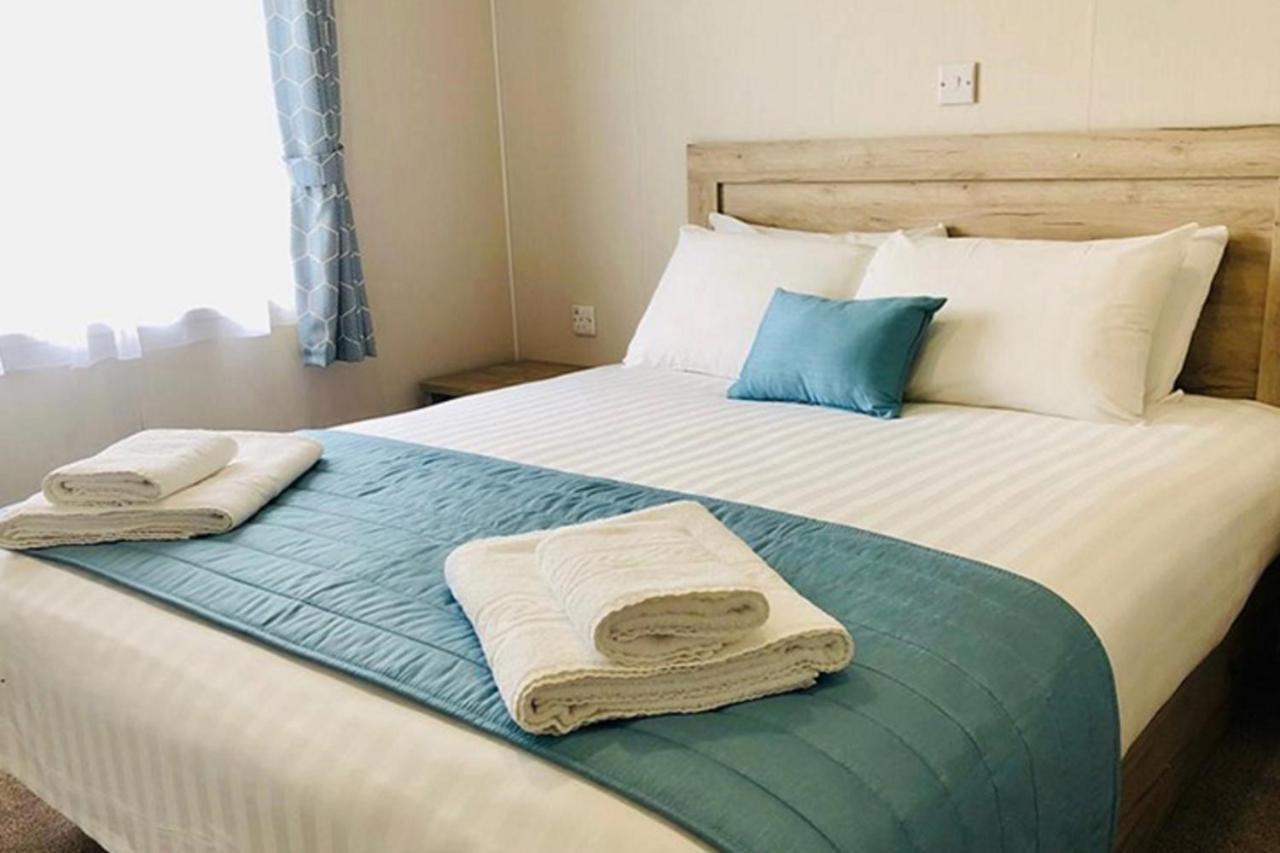 Newperran Holiday Park 뉴키 외부 사진