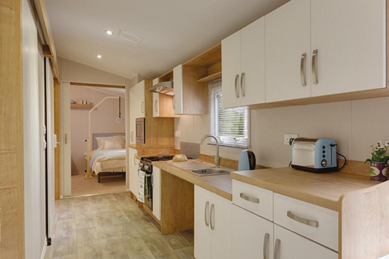 Newperran Holiday Park 뉴키 외부 사진