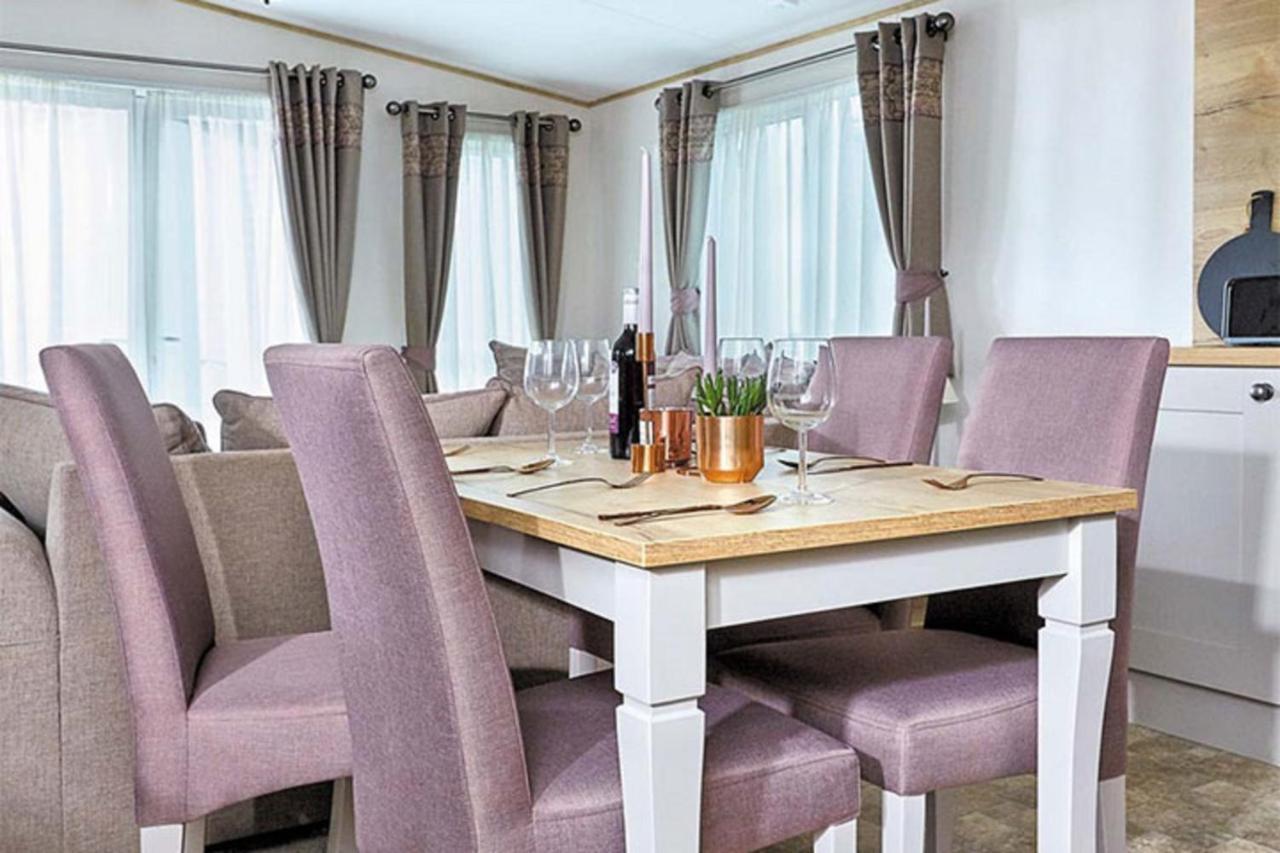 Newperran Holiday Park 뉴키 외부 사진