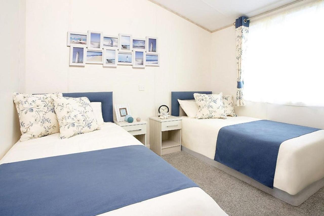 Newperran Holiday Park 뉴키 외부 사진