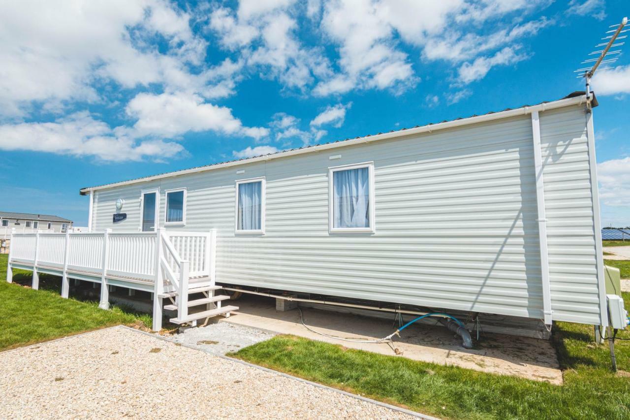 Newperran Holiday Park 뉴키 외부 사진