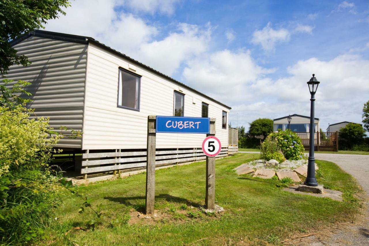 Newperran Holiday Park 뉴키 외부 사진