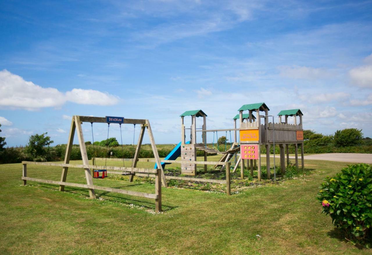 Newperran Holiday Park 뉴키 외부 사진